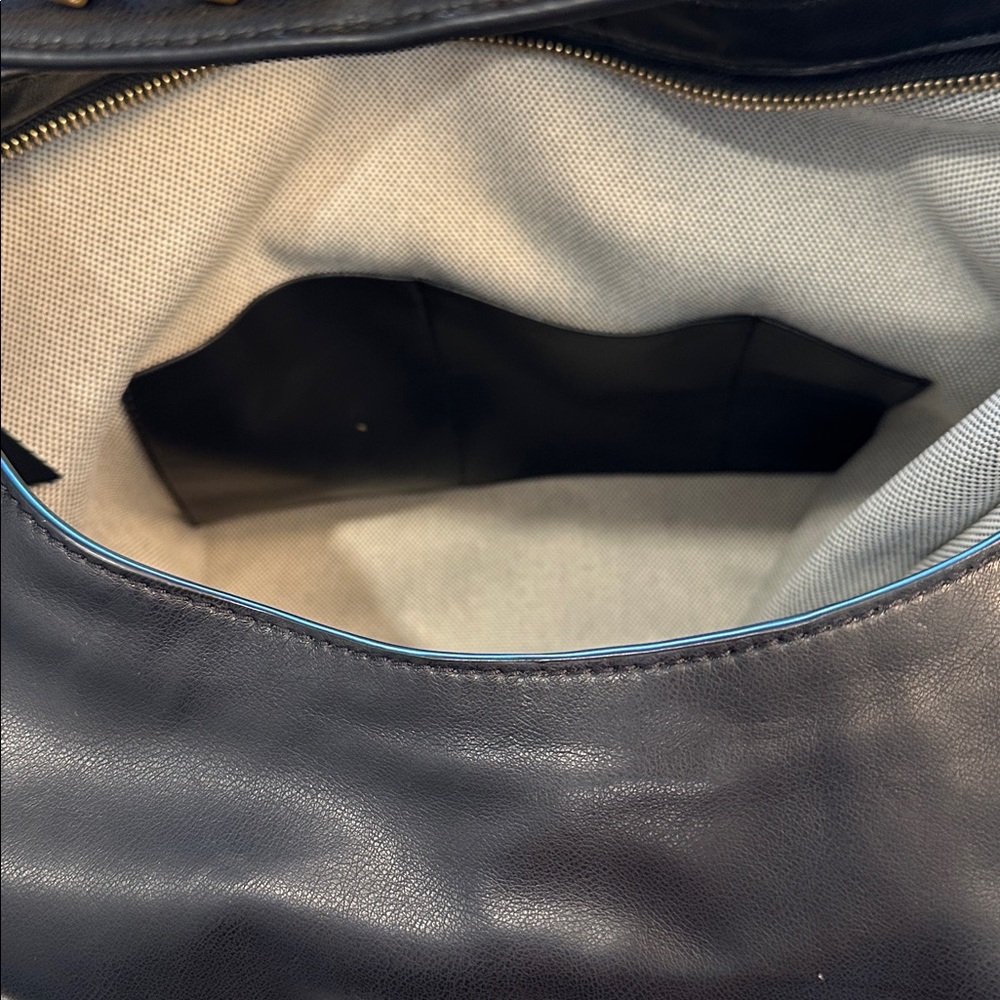 NWT Donna Karan Black Leather Shoulder Bag with Gold Chain - Picture 11 of 12